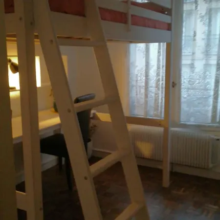 Versailles Apartman